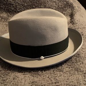 Men’s dress hats different styles all one size